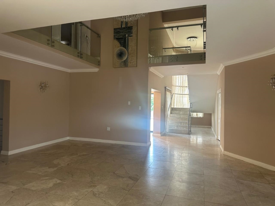 6 Bedroom Property for Sale in Cashan North West